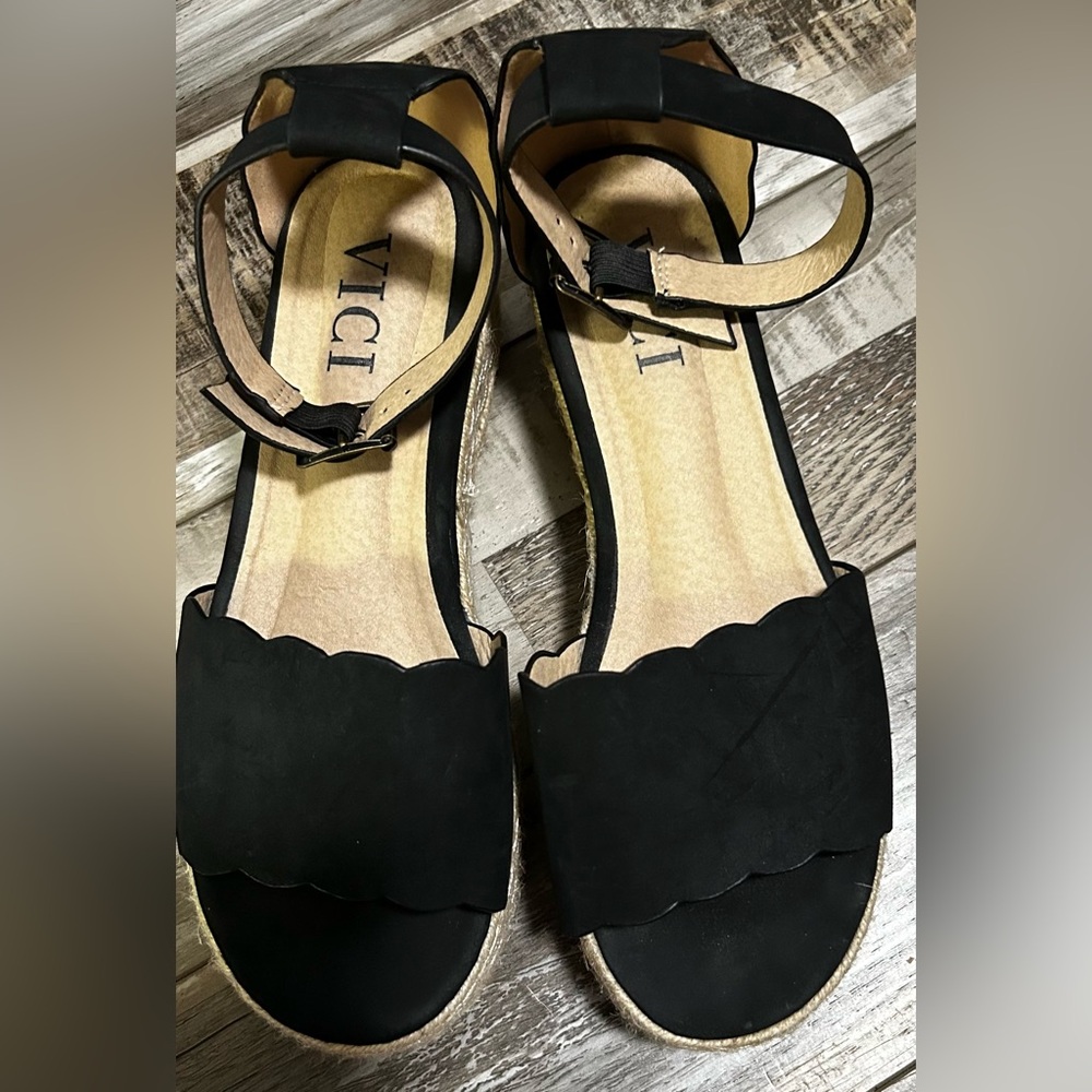 VICI BLACK FAUX SUEDE Everlyn OPEN TOE ANKLE STRAP ESPADRILLE WEDGES SIZE: 8